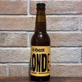 Blonde American Pale Ale 33cl 5,5% – La Rombière, bouteille à étiquette jaune sur fond de briques